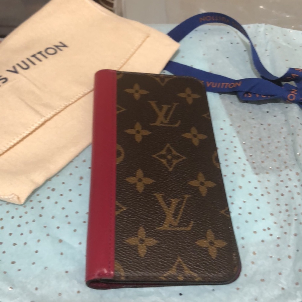 Louis Vuitton iPhone Case Folio